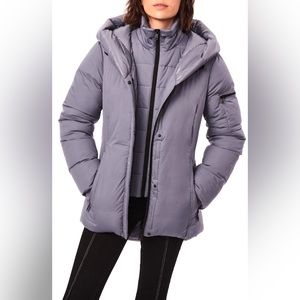 New puffy jacket with tags.